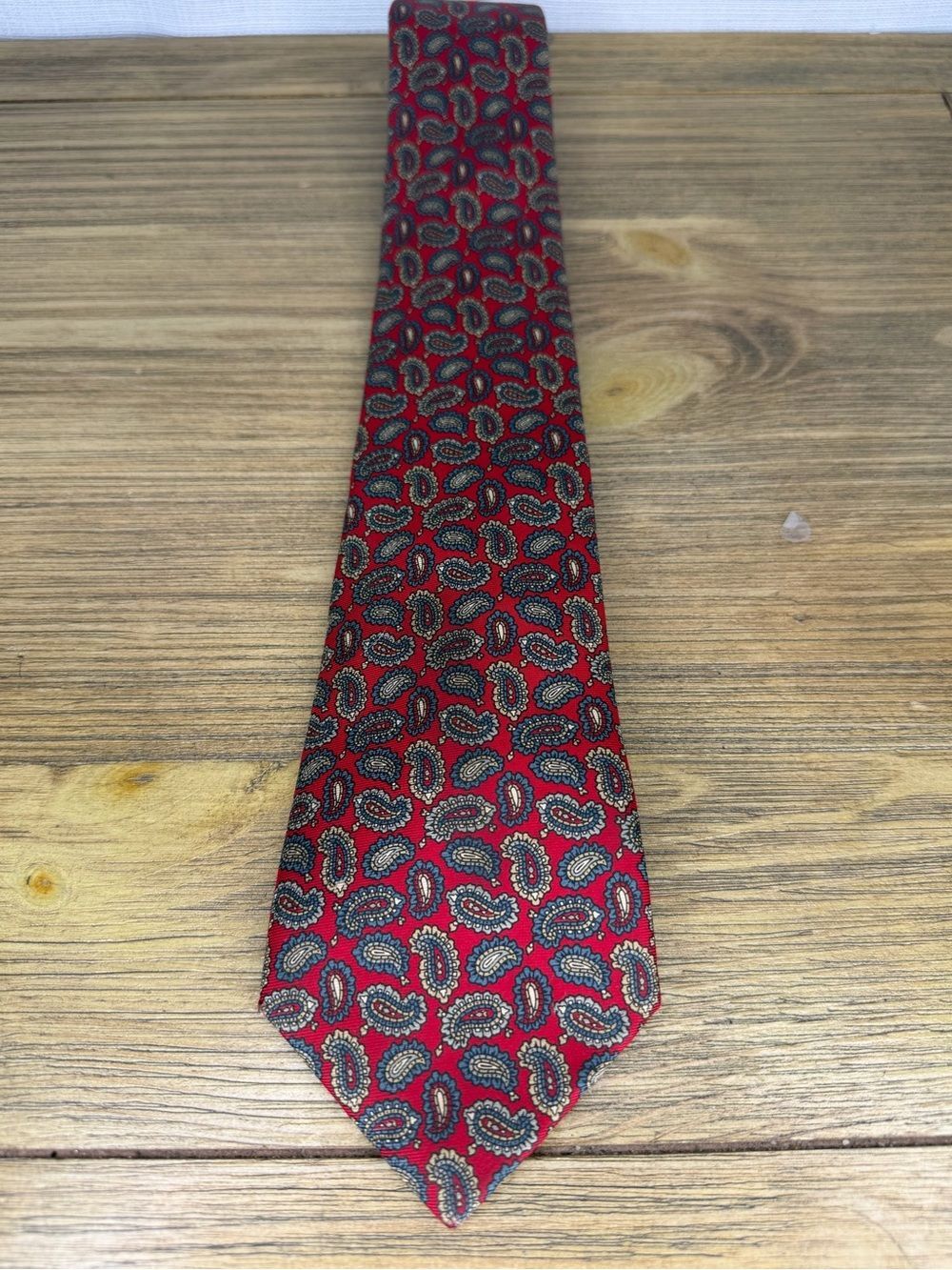 Vintage Christian Dior 100% Silk Paisley Tie Red Blue 3" x 56" Business Formal